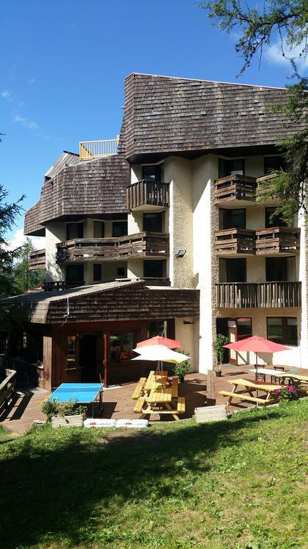 Hotel Les Trappeurs Les Orres Exteriör bild